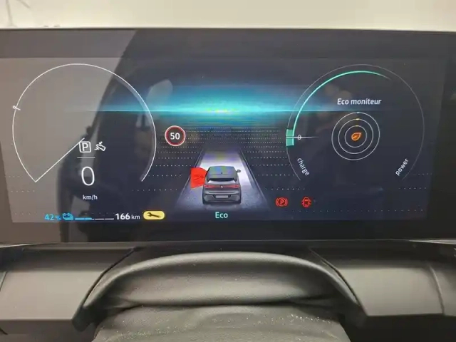 Renault Megane e-tech ev60 130ch super charge — photo 41