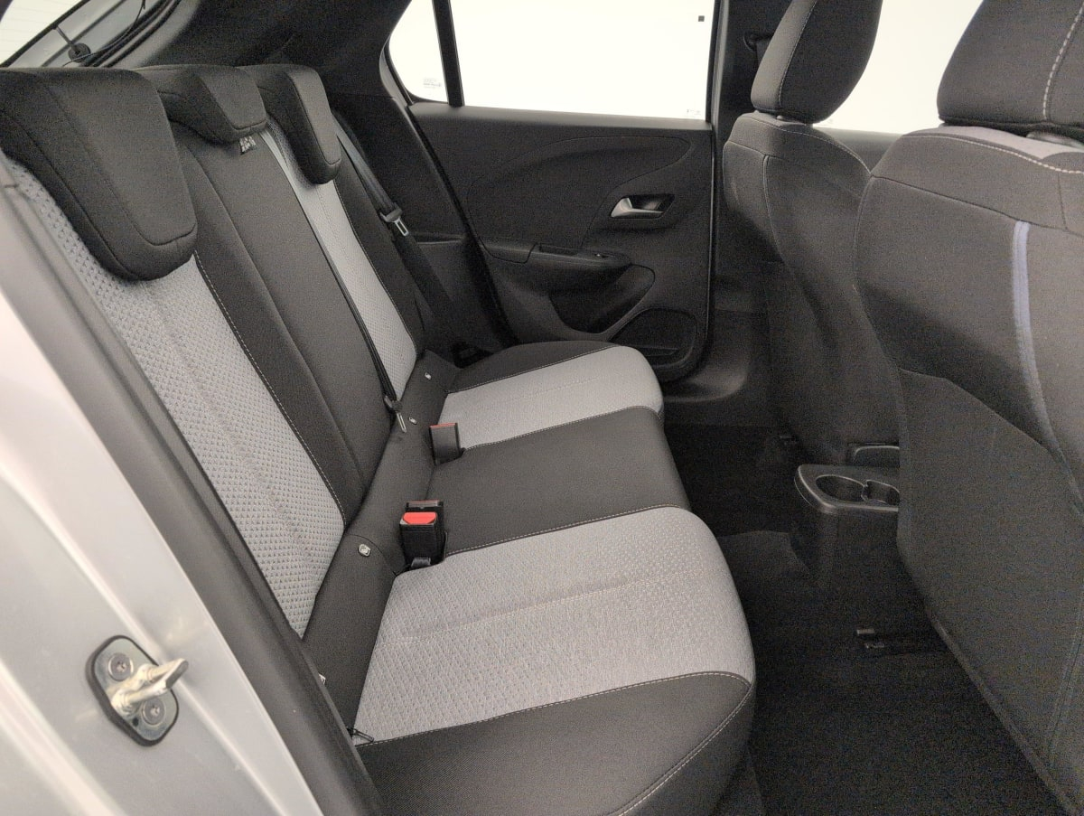 Opel Corsa — photo 10