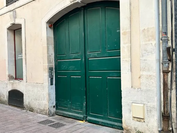 Location petite place de parking - Poitiers hypercentre
