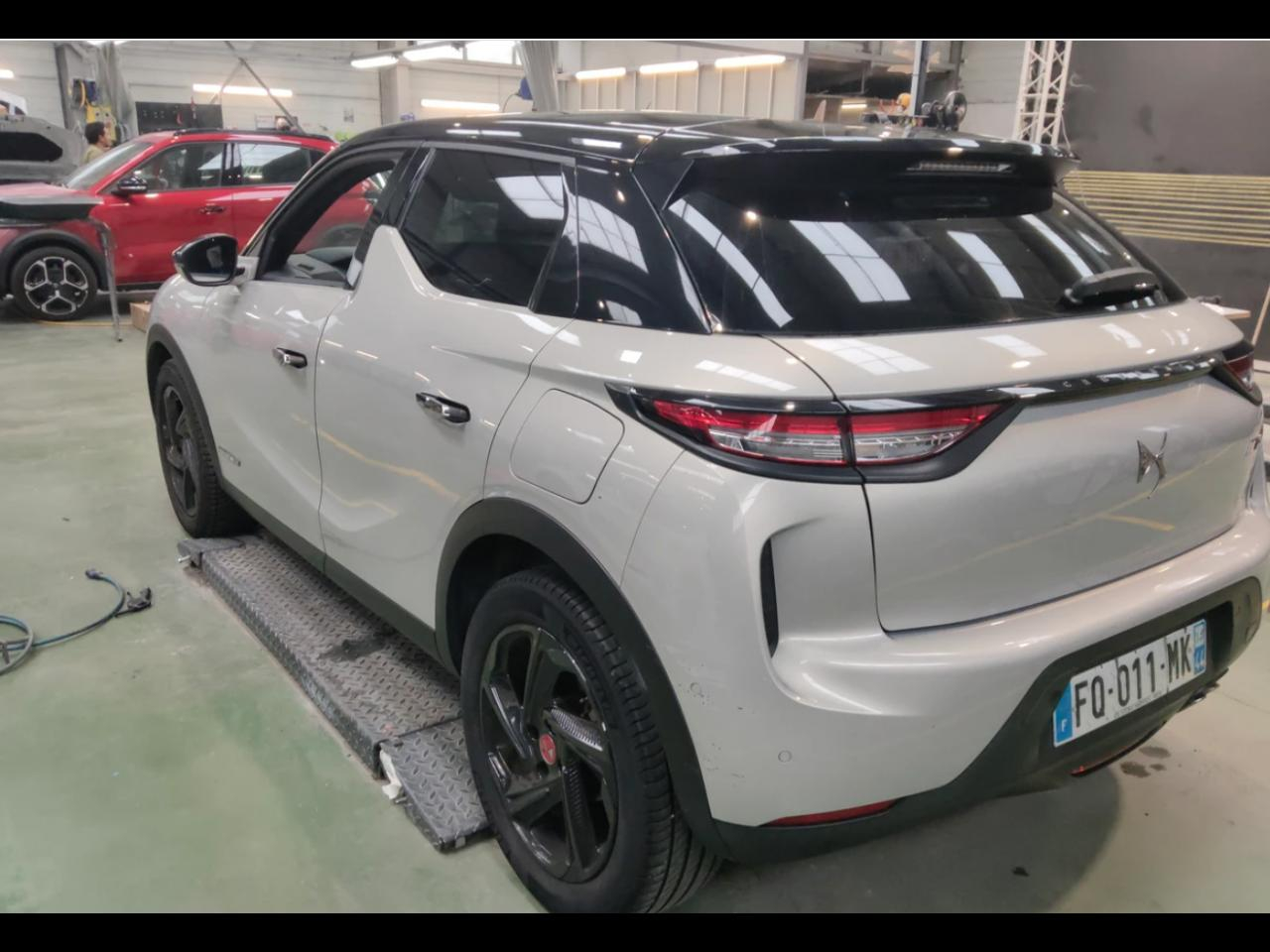 Ds Ds 3 crossback puretech 130 eat8 performance line+ — photo 6