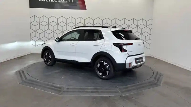 Kia Stonic 1.0 t-gdi 100 ch dct7 — photo 12