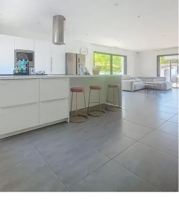 Agence s'abstenir Villa contemporaine 5 pièces avec piscine et annexe