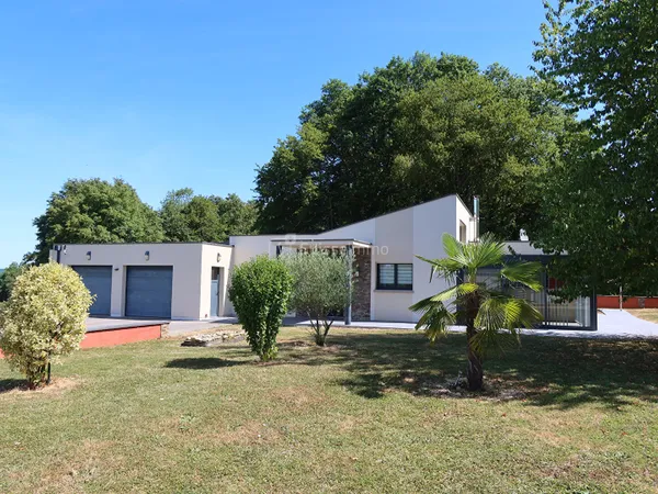 Maison d'architecte Geneuille 6 pièce(s) 145 m2
