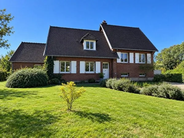 GRUSON - SUPERBE MAISON D'ARCHITECTE DE 193 M² AU CŒUR D'UN ÉCRIN DE VERDURE !
