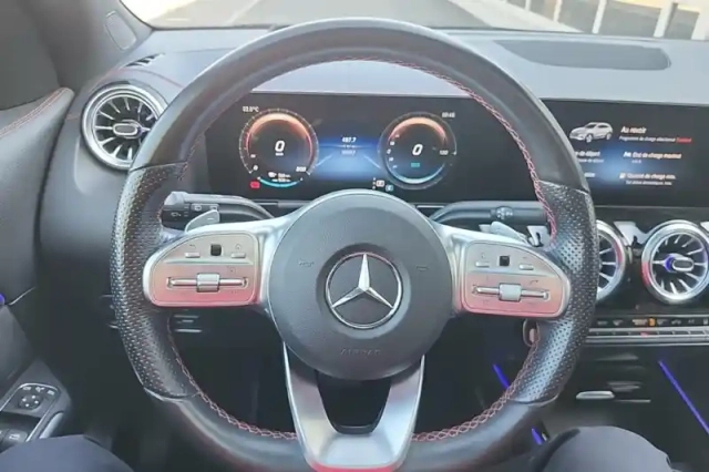 Mercedes Eqa 250+ — photo 20
