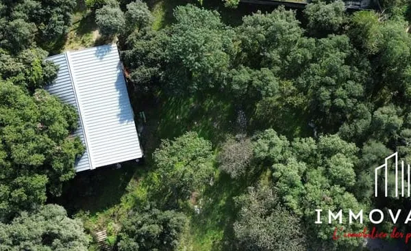 Terrain de 1 035 m² - Fond d'Impasse