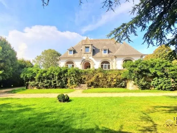 Propriété 8 pièces 209 m²