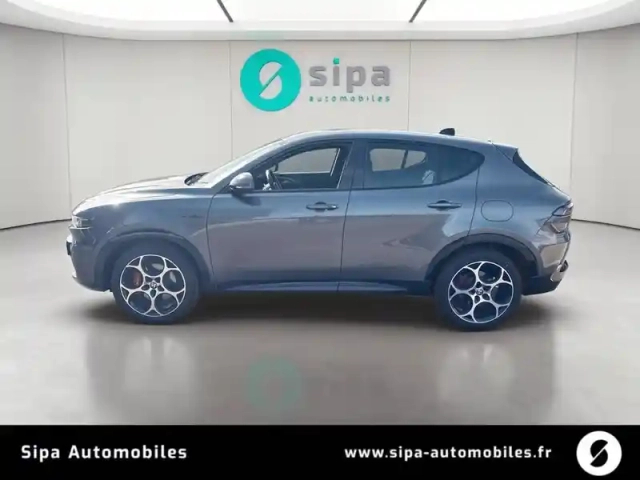 Alfa Romeo Tonale 1.3 hybride rechargeable phev 280ch at6 e-q4 — photo 2