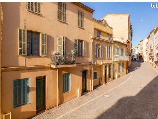 Appartement avec terrasse - Le Suquet Cannes - Plage & Palais à 5 min - Sans frais d'agence