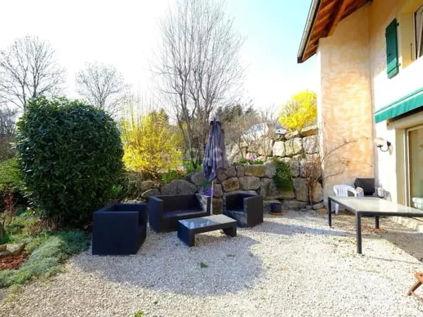 Maison 6 pièces 213 m²