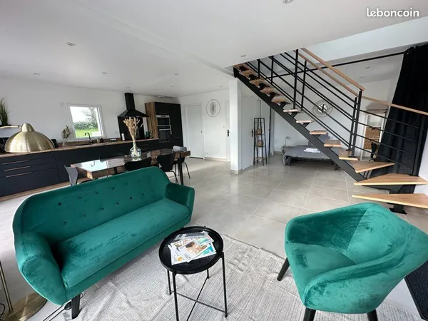 Maison meublée 95 m² - 4 chambres - jardin - Locoal-Mendon