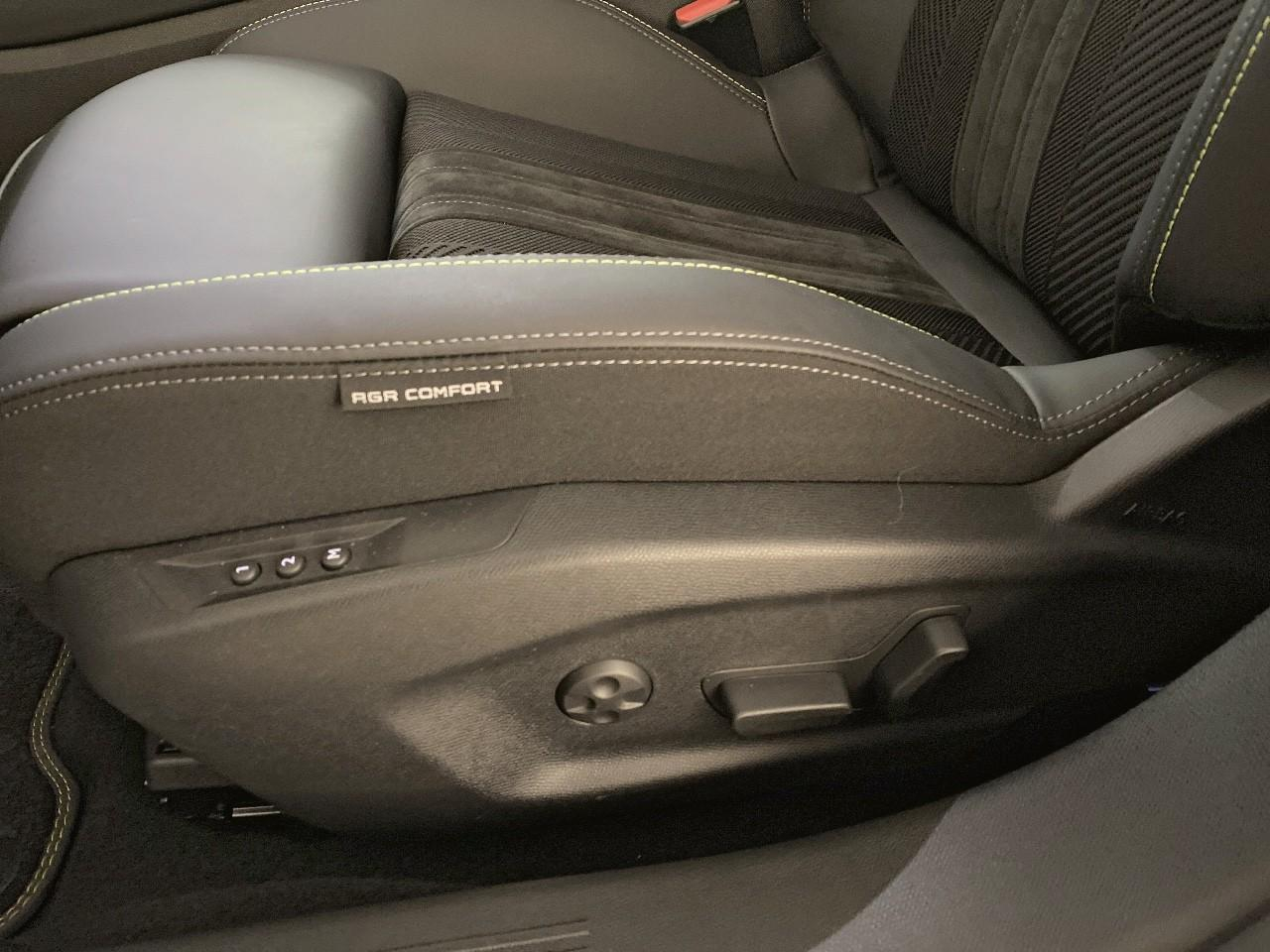 Peugeot 408 hybrid 145 e-dcs6 gt — photo 19