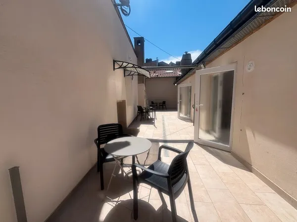 Studette avec Terrasse Metz Centre