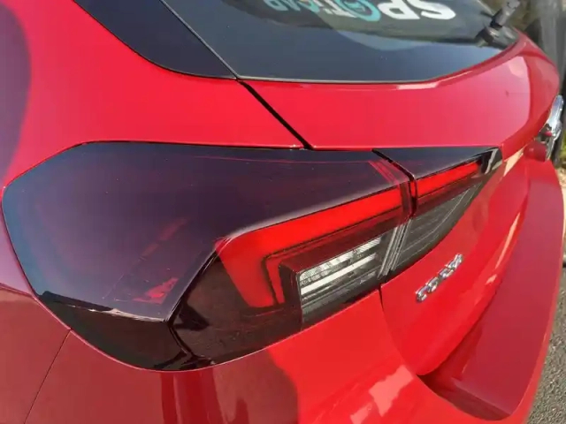 Opel Corsa 1.2 turbo 130 ch bva8 — photo 2