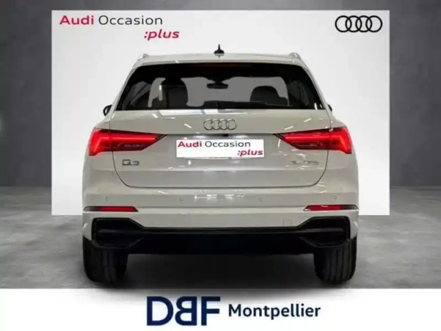 Audi Q3 35 tfsi 150 ch s tronic 7 s line — photo 4