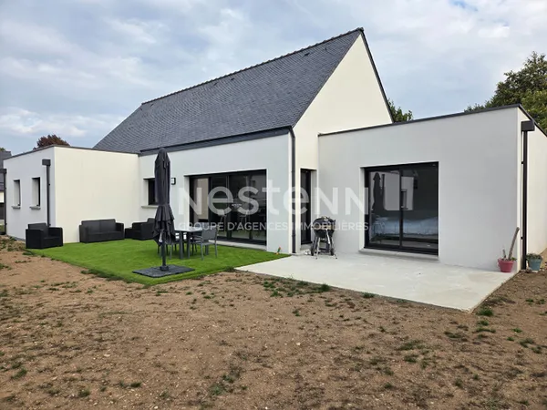 Maison contemporaine de plain pied - Luminosité et beaux volumes proche commodités