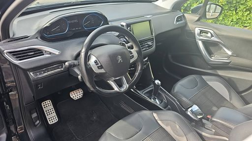 Peugeot 2008 1.2 PureTech 82 EAT6 - Active – 2017 – 151891 km – Essence – Boîte Automatique — photo 27