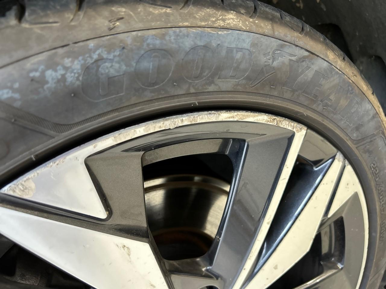 Peugeot 308 sw 1.2 puretech 130ch s&s allure eat8 — photo 24