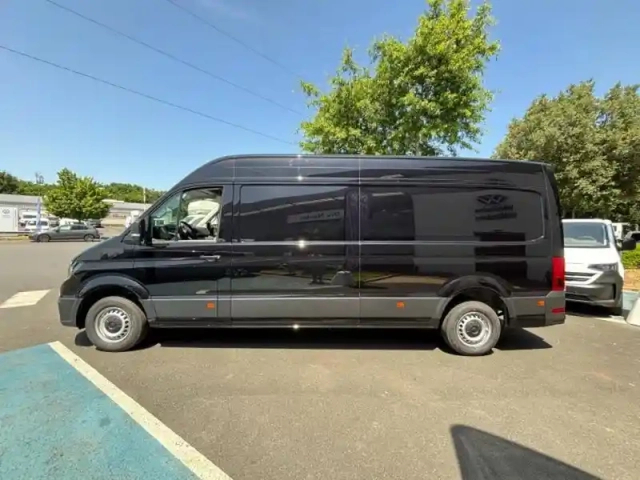 Volkswagen Crafter fg 35 l4h3 2.0 tdi 177ch business traction bva8 — photo 4