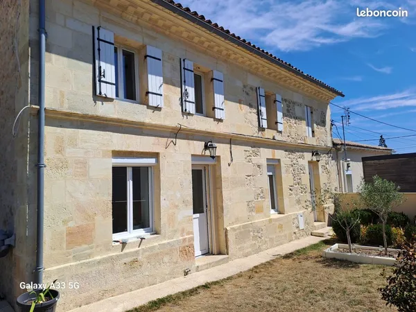 Maison Familiale avec jardin à Saint Yzan de Soudiac