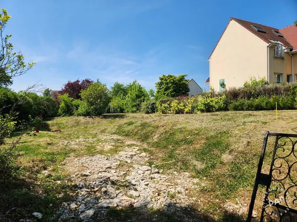 Terrain 1015 m²