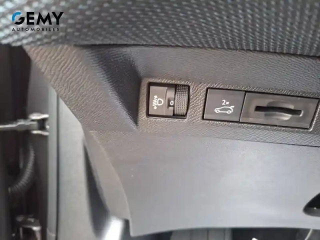 Citroën C5 Aircross hybride 145 ch e-dcs6 — photo 13