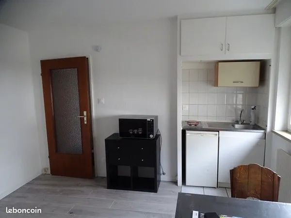 Loue studio meublé 22 m2
