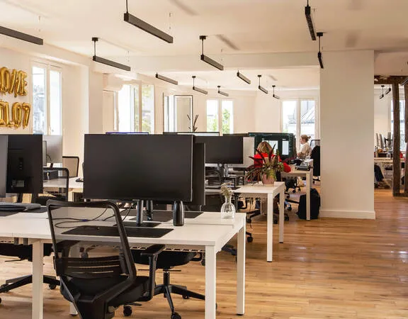 Bureau 550 m²