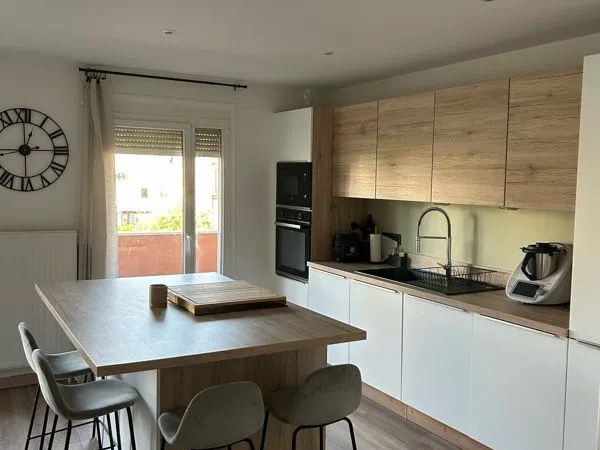 À vendre - Appartement T3 rénové - 64 m² - Roche-la-Molière