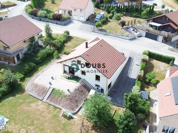 Maison 6 pièces 153 m²