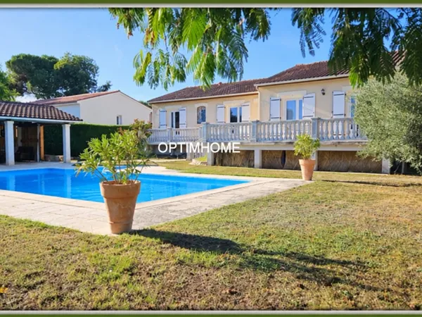 Maison à vendre 6 pièces Proche de AUBETERRE SUR DRONNE (16)