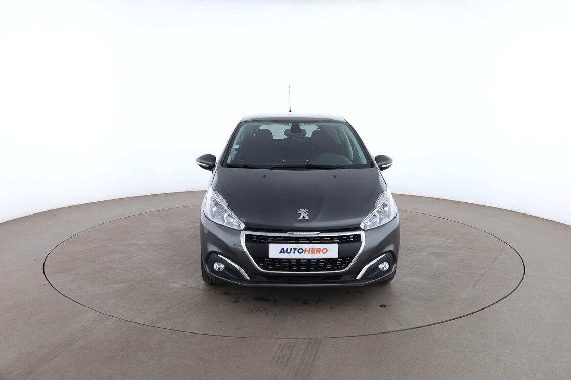 Peugeot 208 1.2 PureTech Signature — photo 8