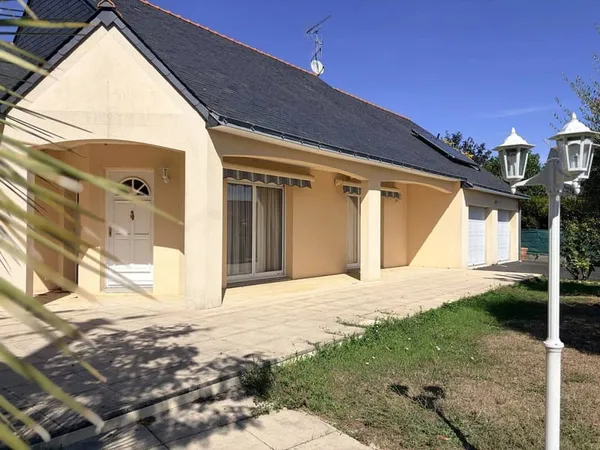 Maison de plain-pied 5 pièces 189 m²