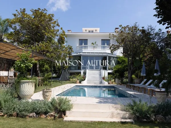 VILLA VUE MER CAP D'ANTIBES