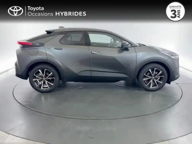 Toyota C-Hr 2.0 hybride rechargeable 225ch design my25 — photo 6