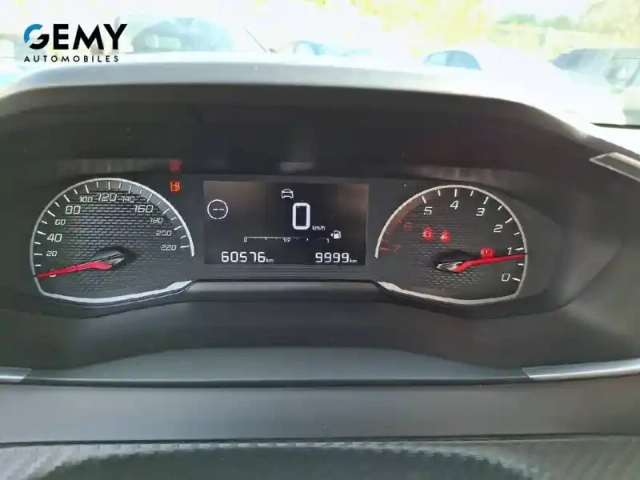 Peugeot 208 puretech 75 s&amp;s bvm5 — photo 44
