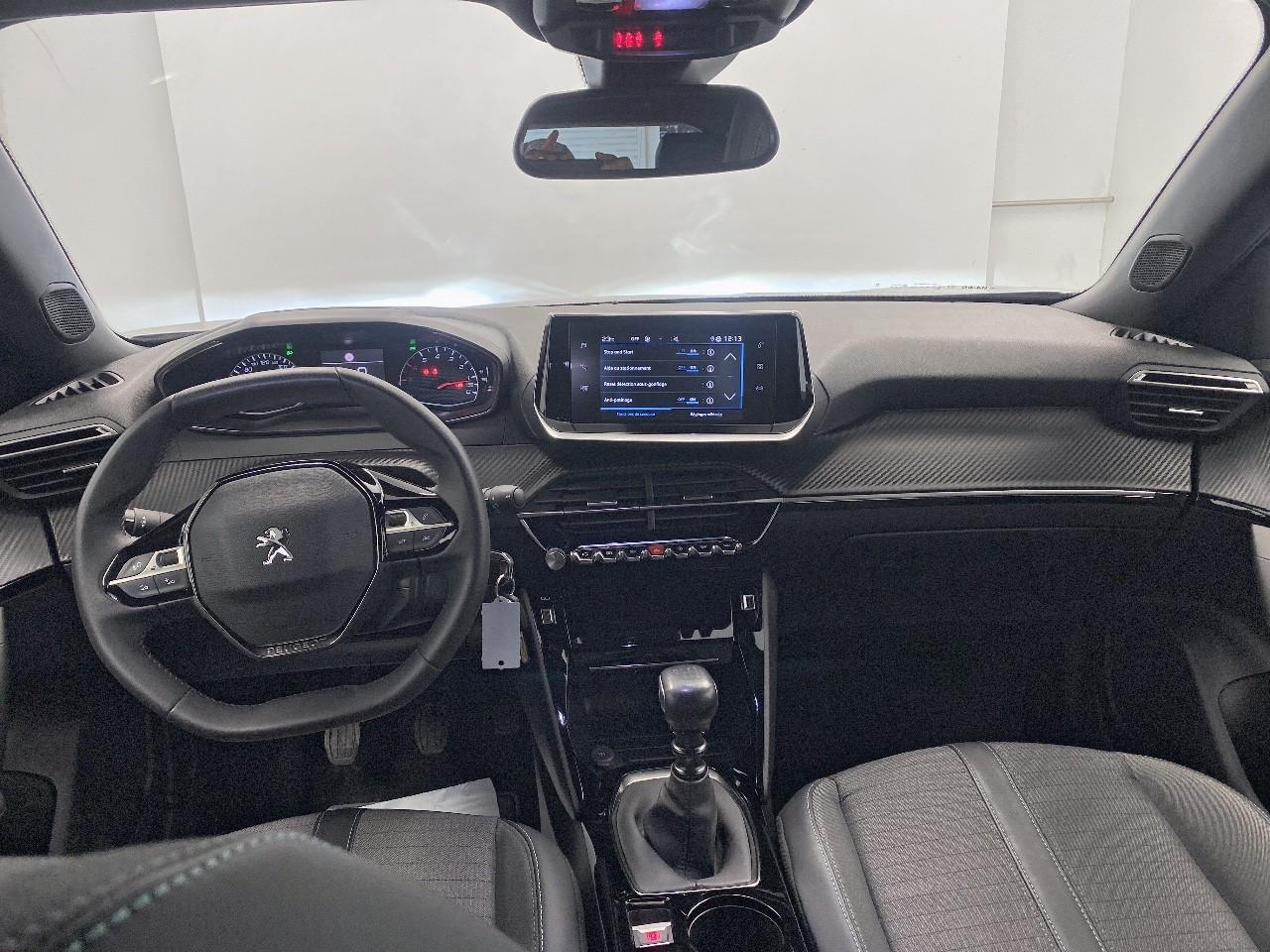 Peugeot 2008 puretech 130 s&s bvm6 allure — photo 8