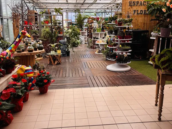 FONDS DE COMMERCE FLEURISTE & JARDINERIE 1400m2