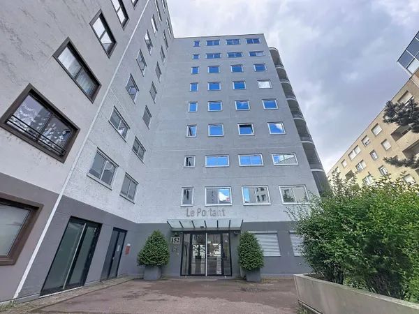 Bureaux 370 m²