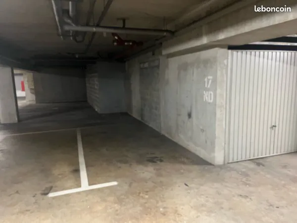 Place de parking à louer en sous-sol sécurisé - Annecy Hyper Centre