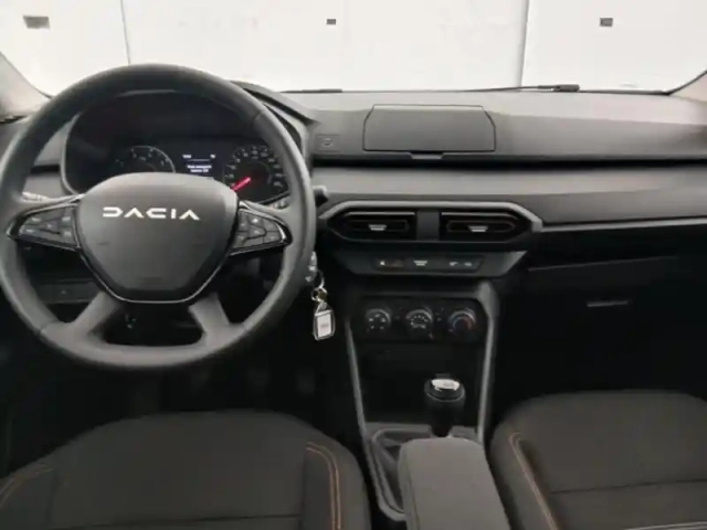 Dacia Sandero 1.0 eco-g 100ch stepway essential — photo 6