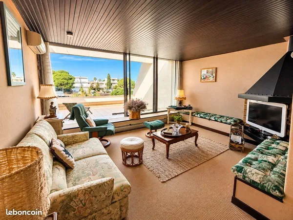 Port Camargue - Marina duplex 119 m², 6 pièces, terrasses et quai privatif