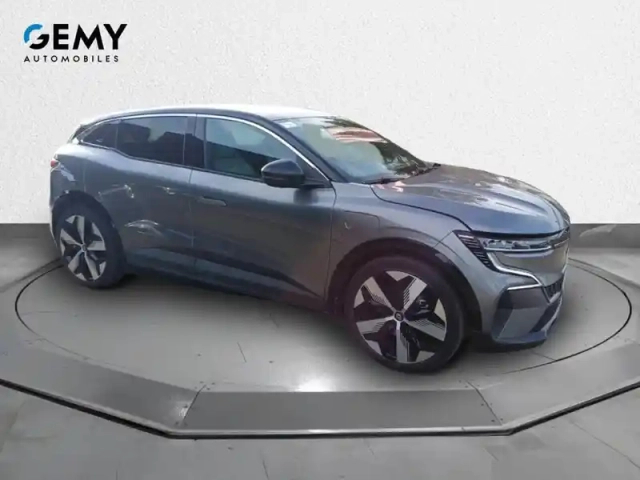 Renault Megane e-tech ev60 220 ch super charge — photo 3