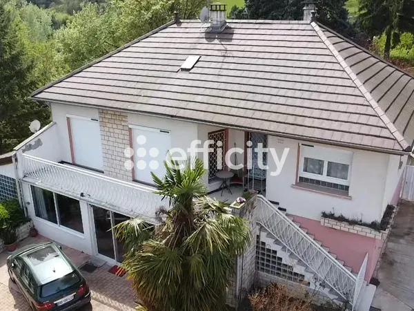 Maison 8 pièces 250 m²