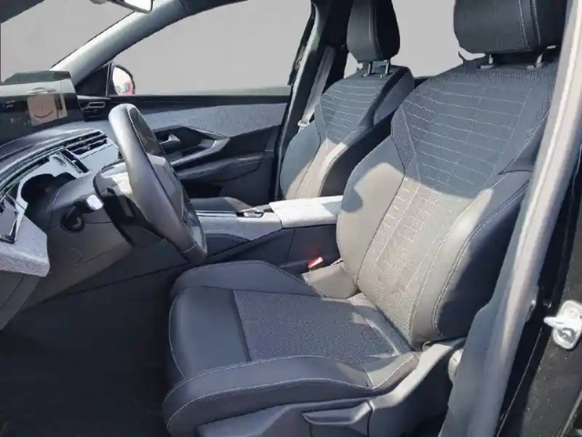 Peugeot 5008 hybrid 136 e-dcs6 — photo 11