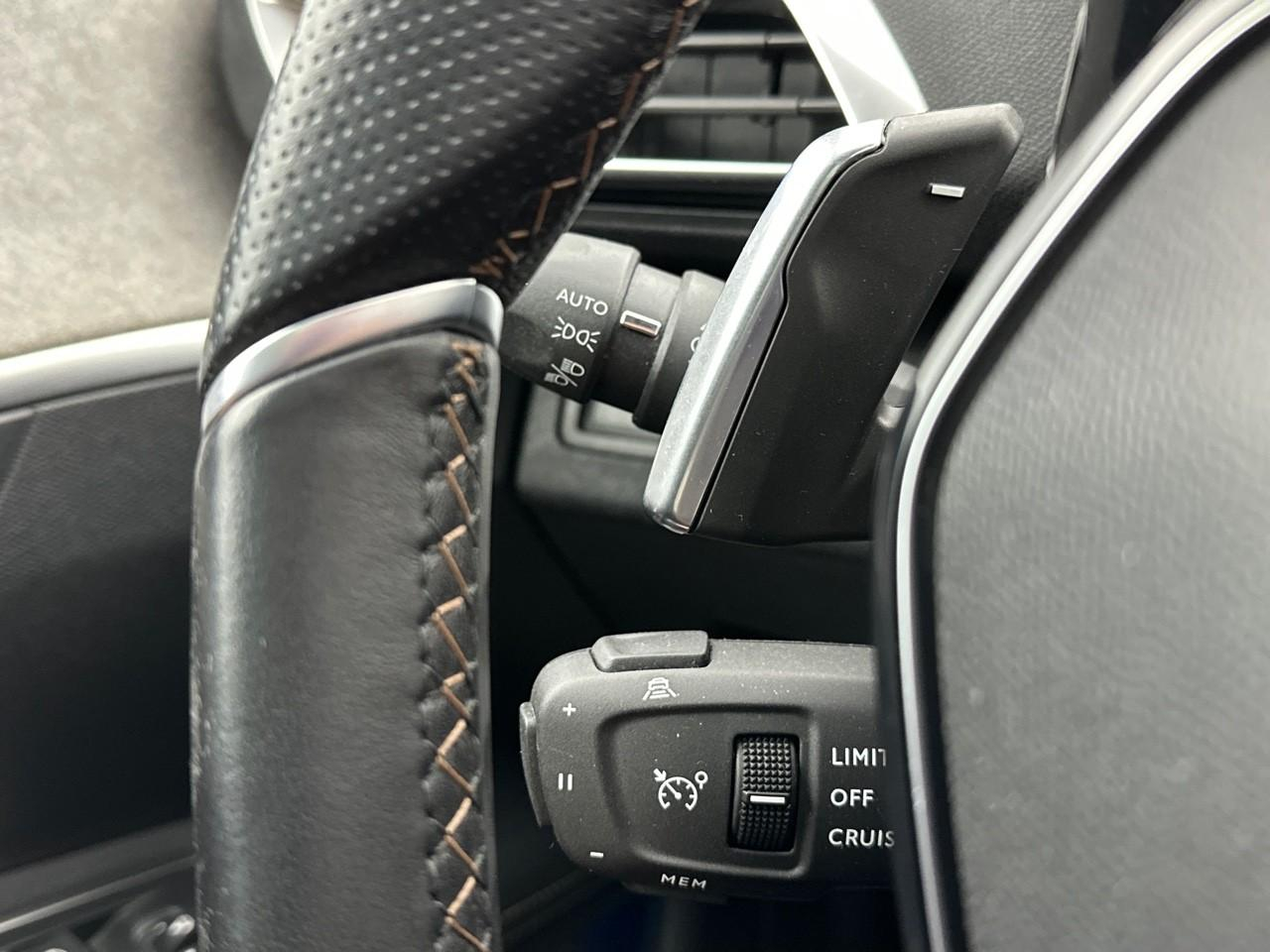 Peugeot 3008 hybrid 225 e-eat8 gt — photo 17