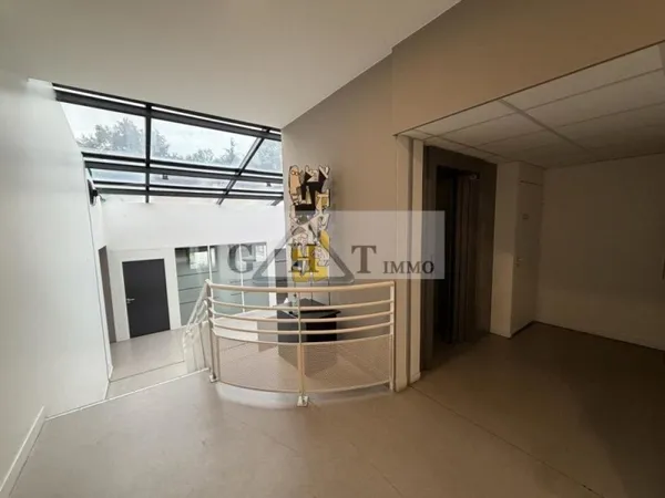 BUREAUX 311M2 A LOUER EVRY-COURCOURONNES