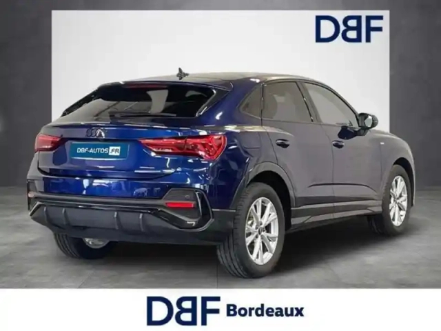 Audi Q3 35 tfsi 150 ch s tronic 7 s line plus — photo 5