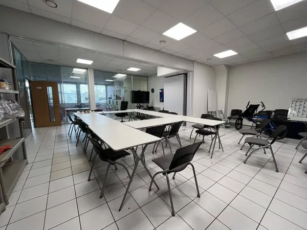 Bureaux 466 m²