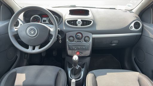 Renault Clio 1.5 DCI 90 - Expression – 2012 – 144000 km – Diesel – Boîte Manuelle — photo 28